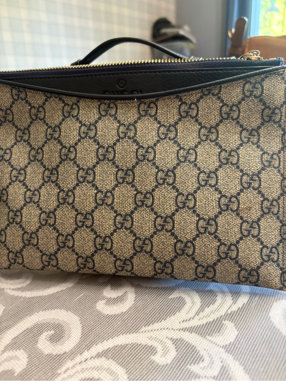 Gucci logo Beige GG Canvas Zip Wristlet